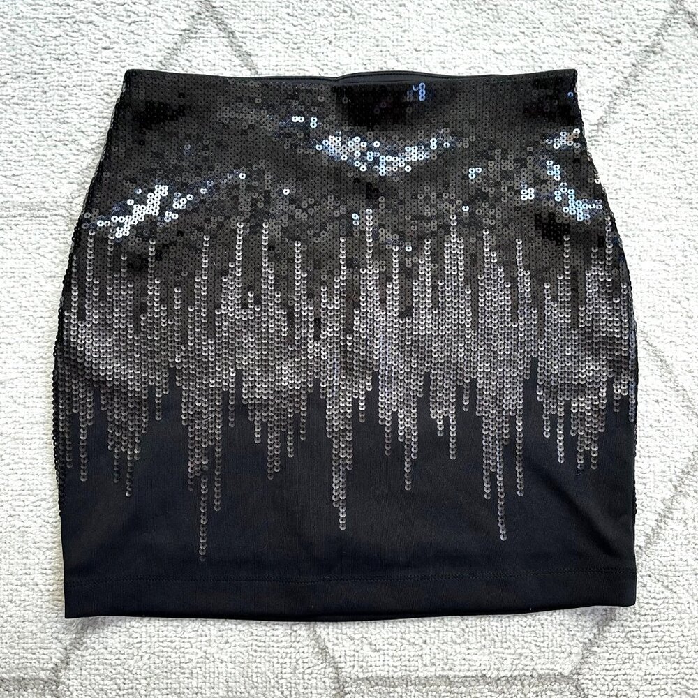 Express Cascading Shimmering Sequin Nye Holiday P… - image 1